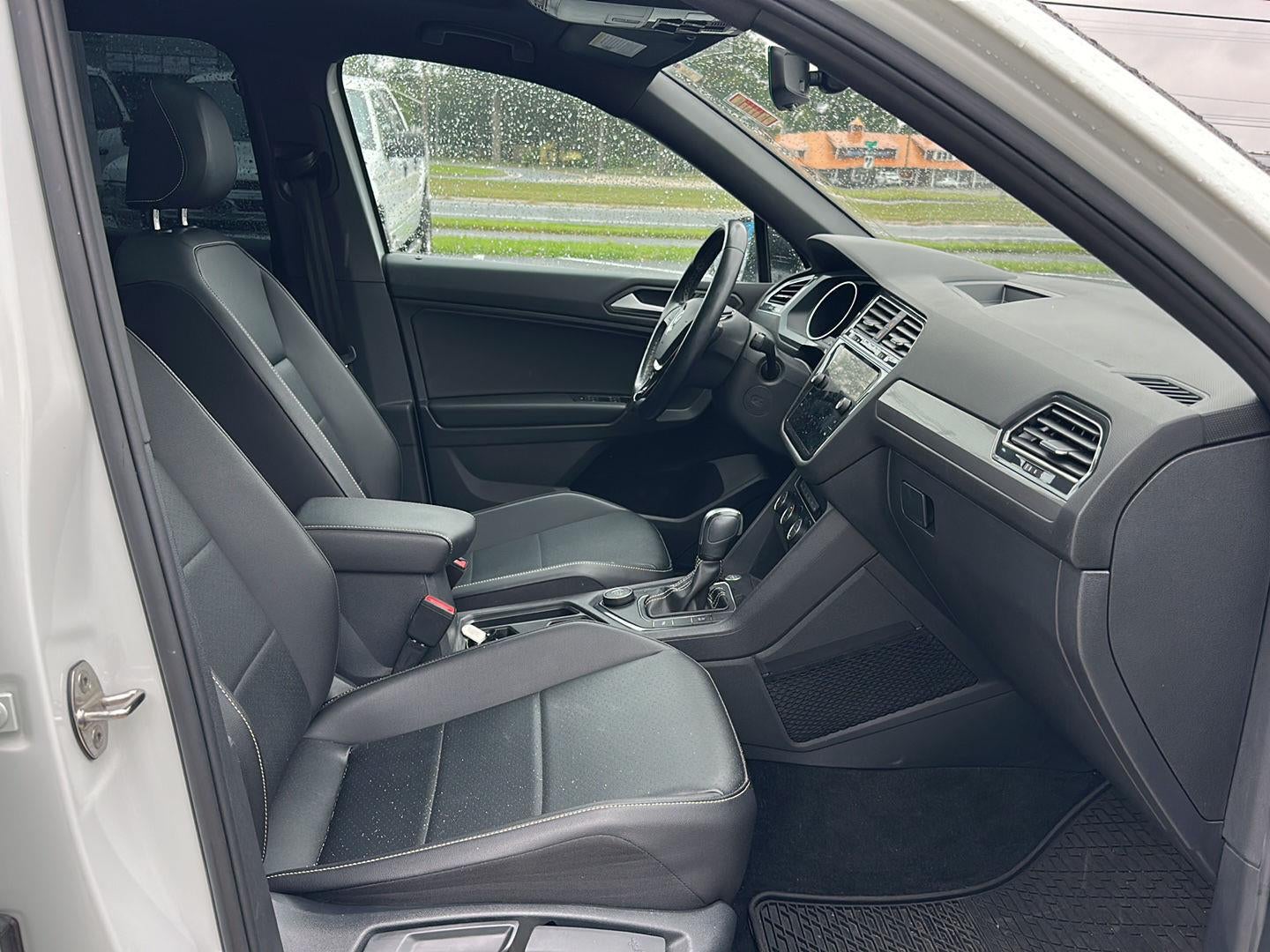 2021 Volkswagen Tiguan SE R-Line Black