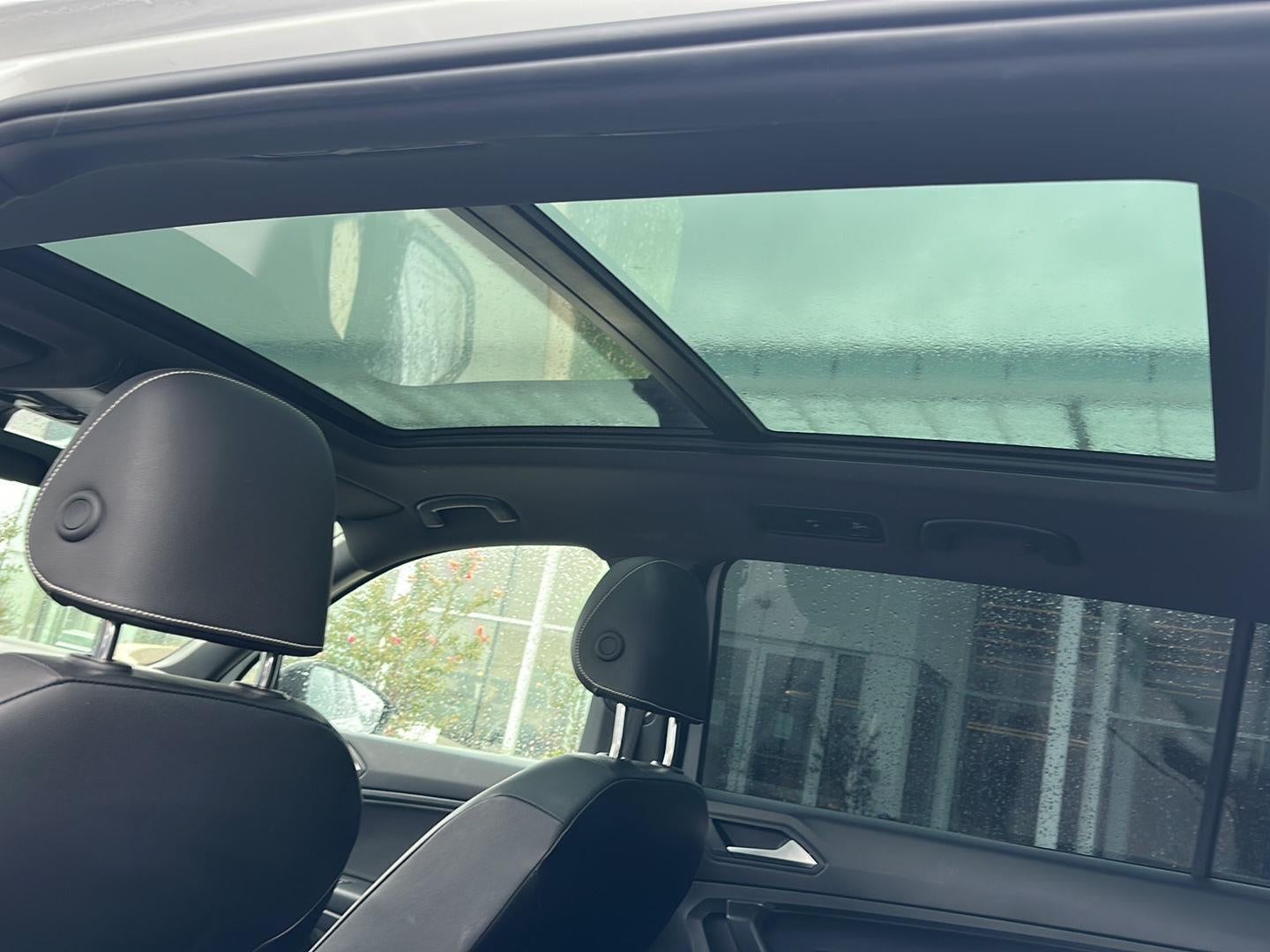 2021 Volkswagen Tiguan SE R-Line Black
