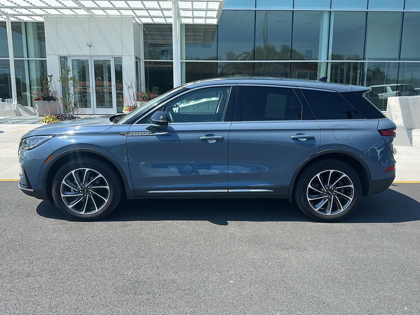 2023 Lincoln Corsair Standard