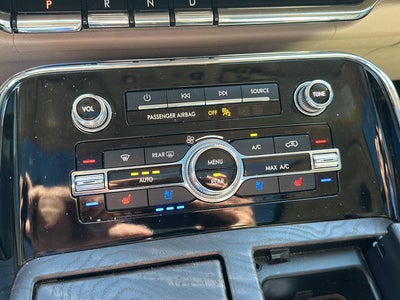 2021 Lincoln NAVIGATOR RSV