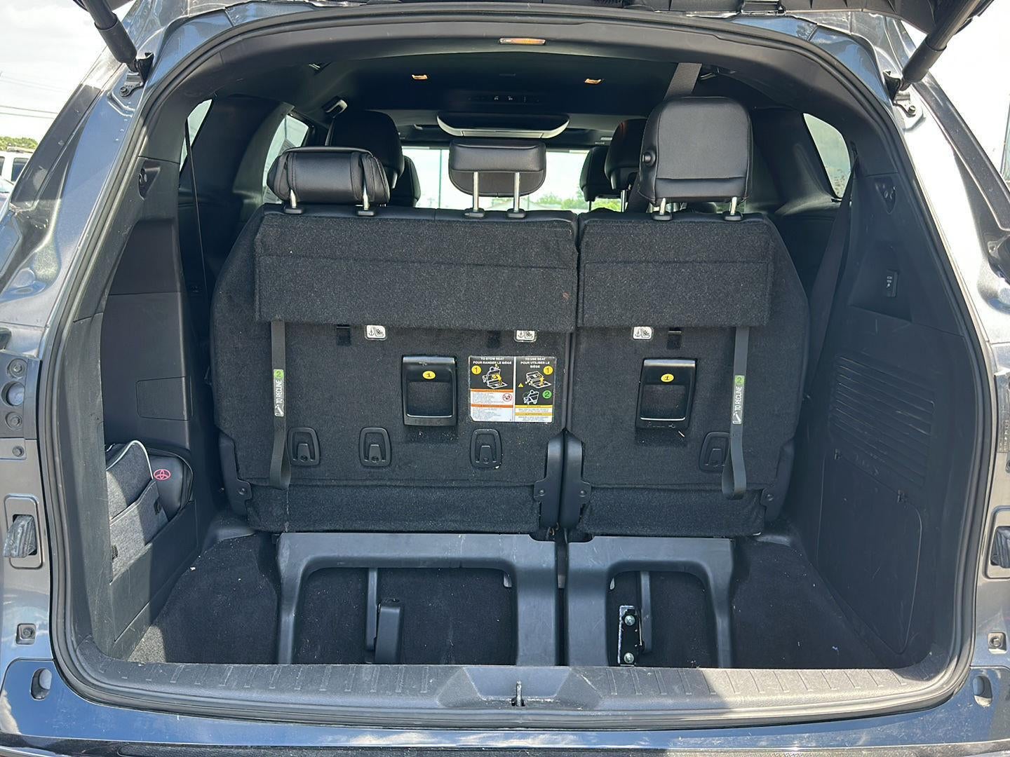 2025 Toyota Sienna Platinum 7-Passenger