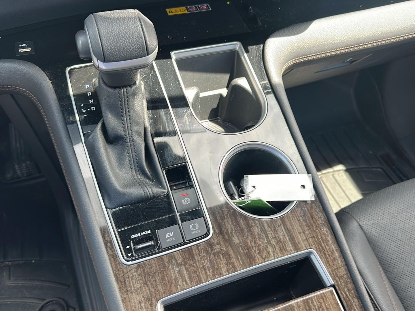 2025 Toyota Sienna Platinum 7-Passenger