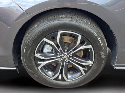 2025 Toyota Sienna Platinum 7-Passenger