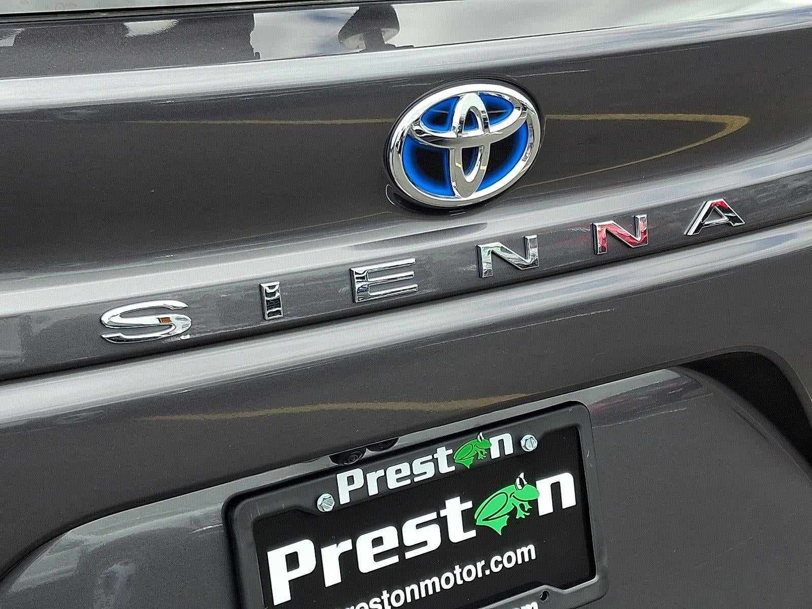 2025 Toyota Sienna Platinum 7-Passenger