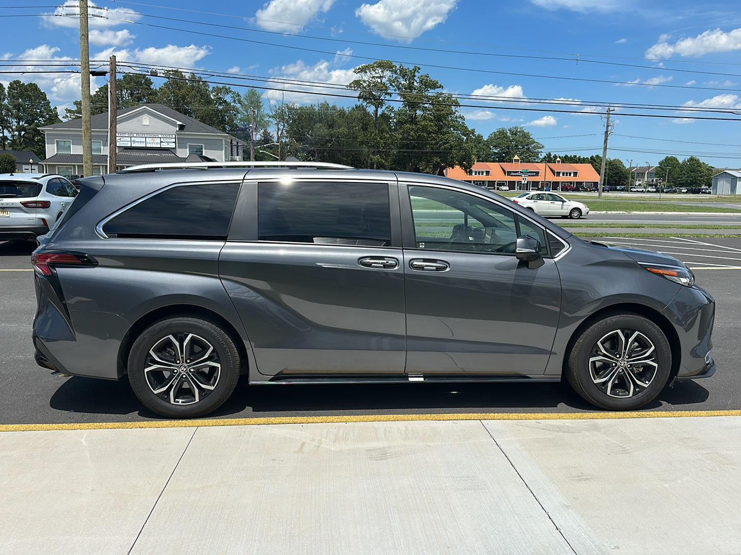 2025 Toyota Sienna Platinum 7-Passenger