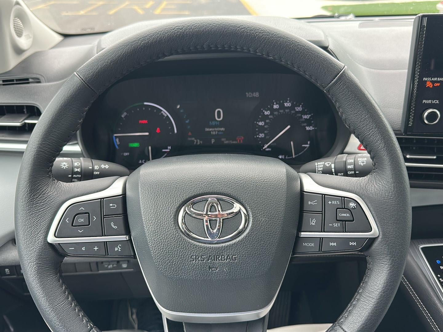 2025 Toyota Sienna XLE