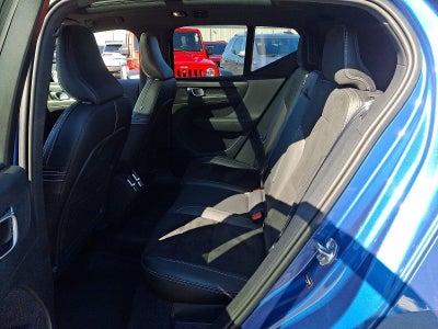 2021 Volvo XC40 R-Design