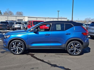 2021 Volvo XC40 R-Design