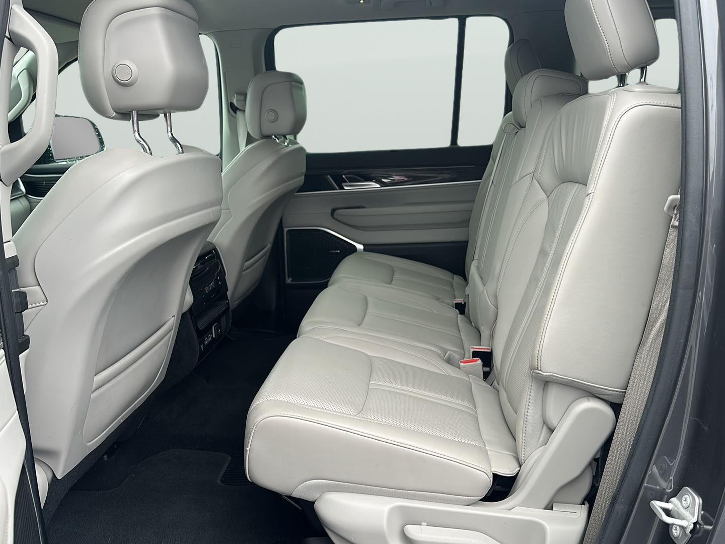 2022 Jeep Wagoneer Series III