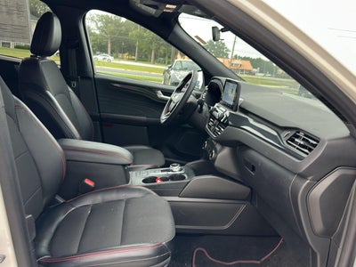2023 Ford Escape Hybrid ST-Line