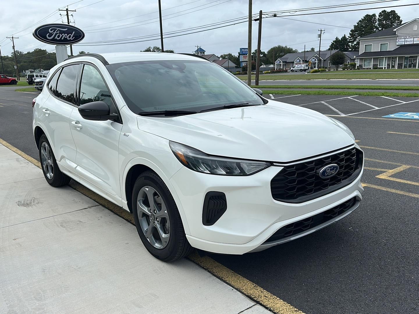 2023 Ford Escape Hybrid ST-Line