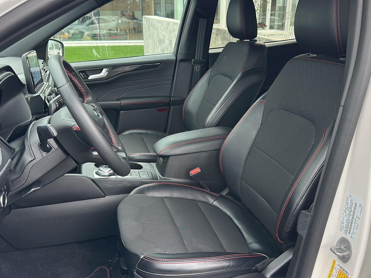 2023 Ford Escape Hybrid ST-Line