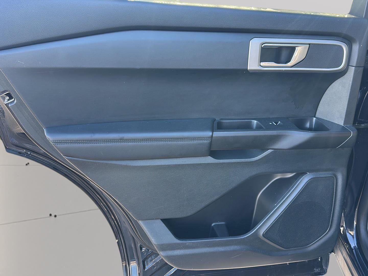 2020 Ford Explorer Base