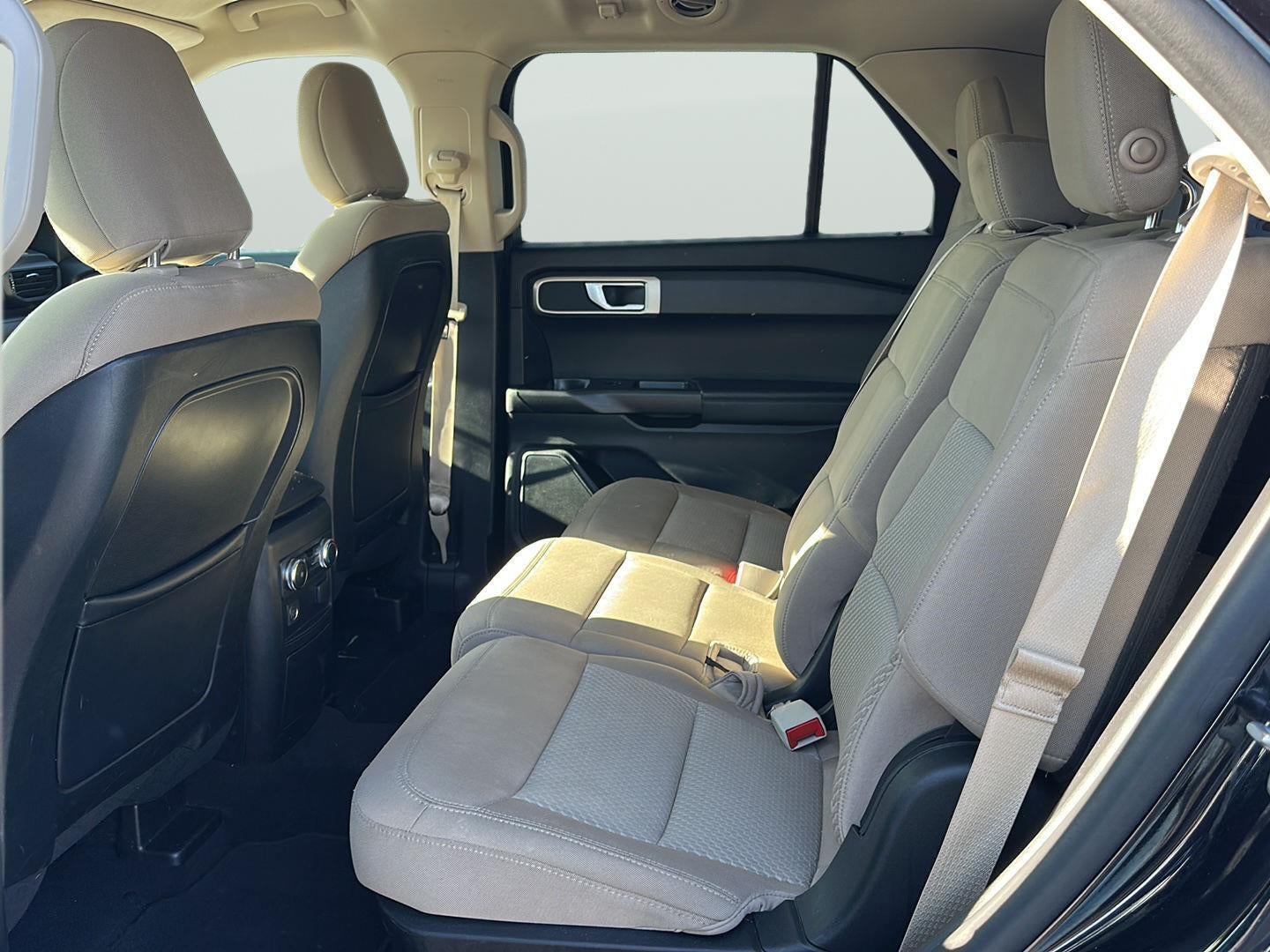 2020 Ford Explorer Base