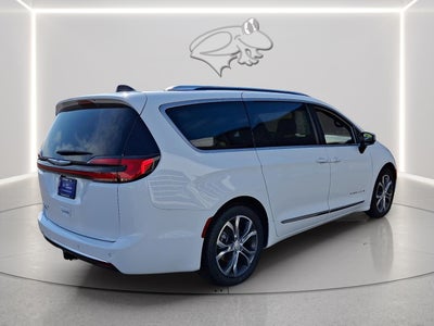 2026 Chrysler Pacifica Pinnacle
