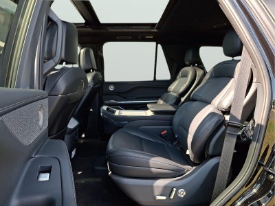 2027 Lincoln Navigator Reserve