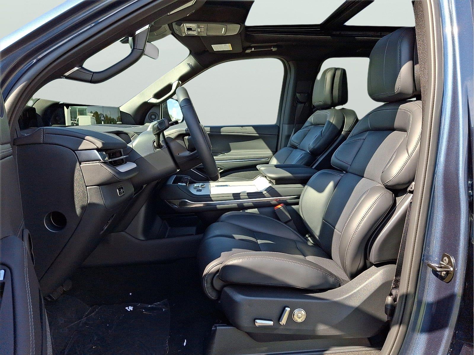2027 Lincoln Navigator Reserve