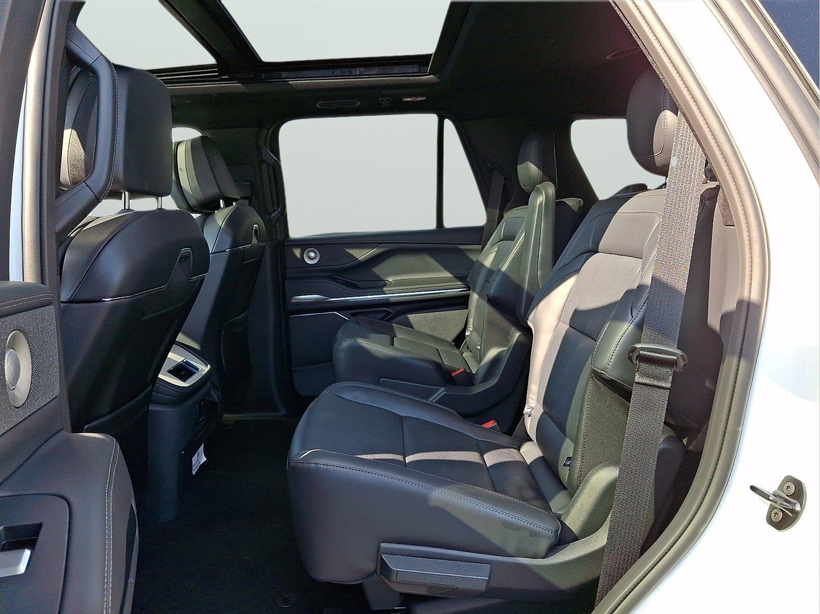 2027 Lincoln Navigator Reserve