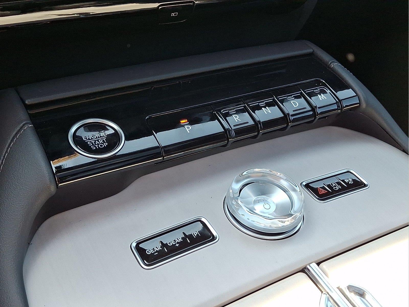 2027 Lincoln Navigator L Reserve
