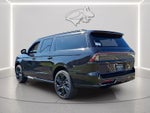 2027 Lincoln Navigator L Reserve