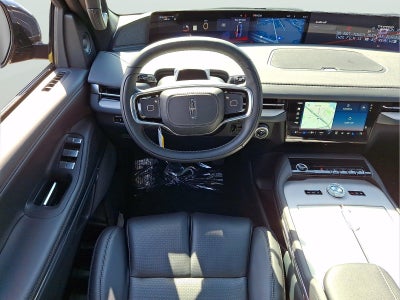 2027 Lincoln Navigator L Reserve