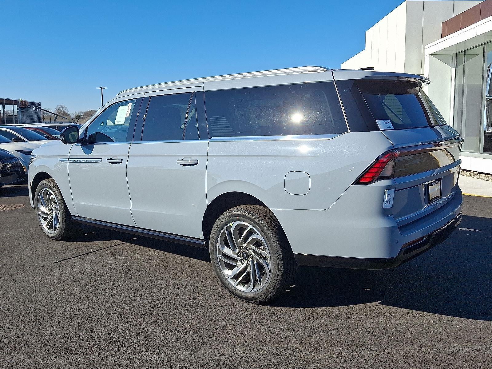 2025 Lincoln Navigator L Reserve