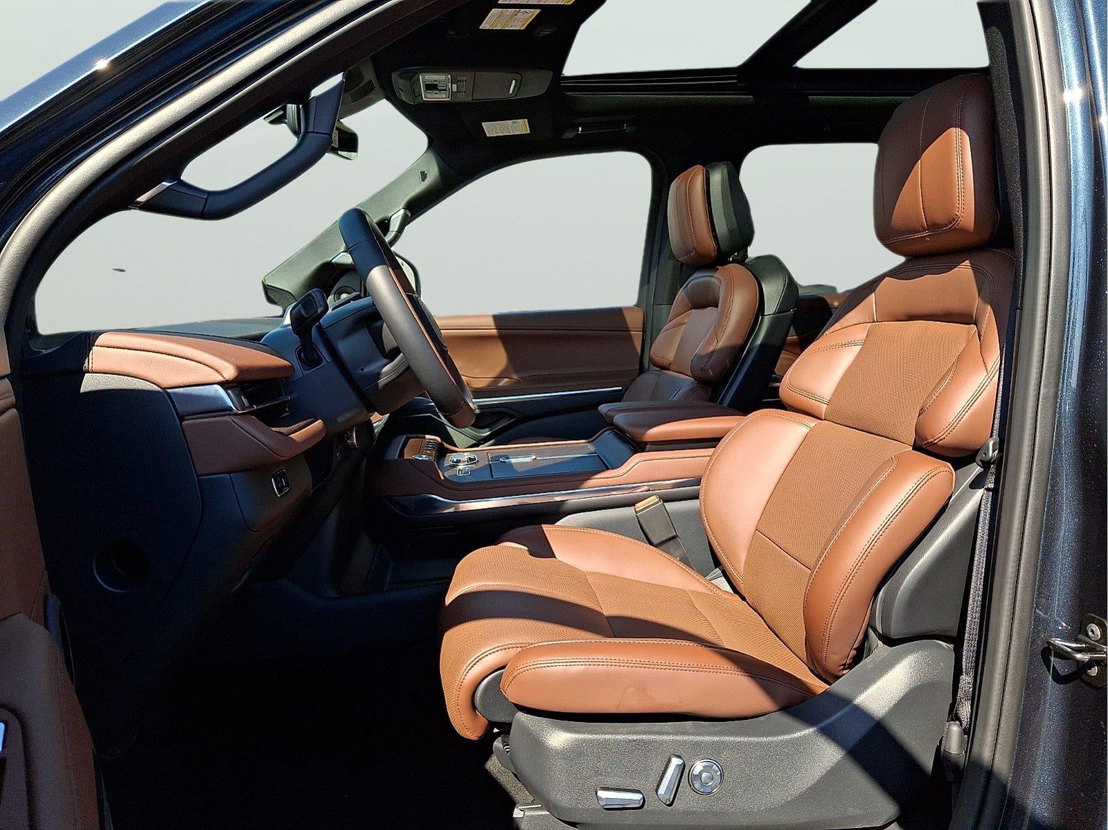 2026 Lincoln Navigator L Reserve