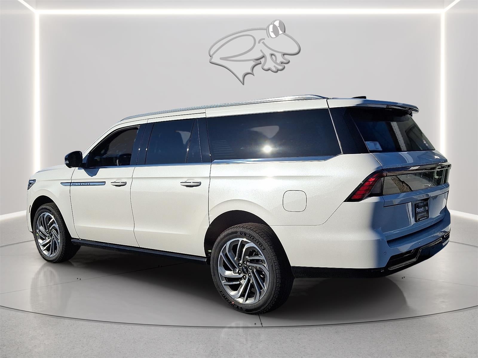 2026 Lincoln Navigator L Reserve