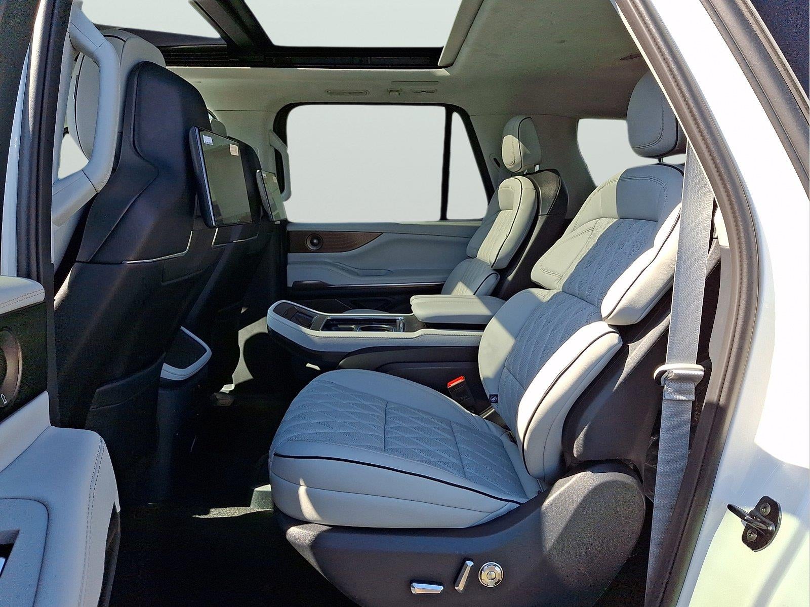2026 Lincoln Navigator L Black Label