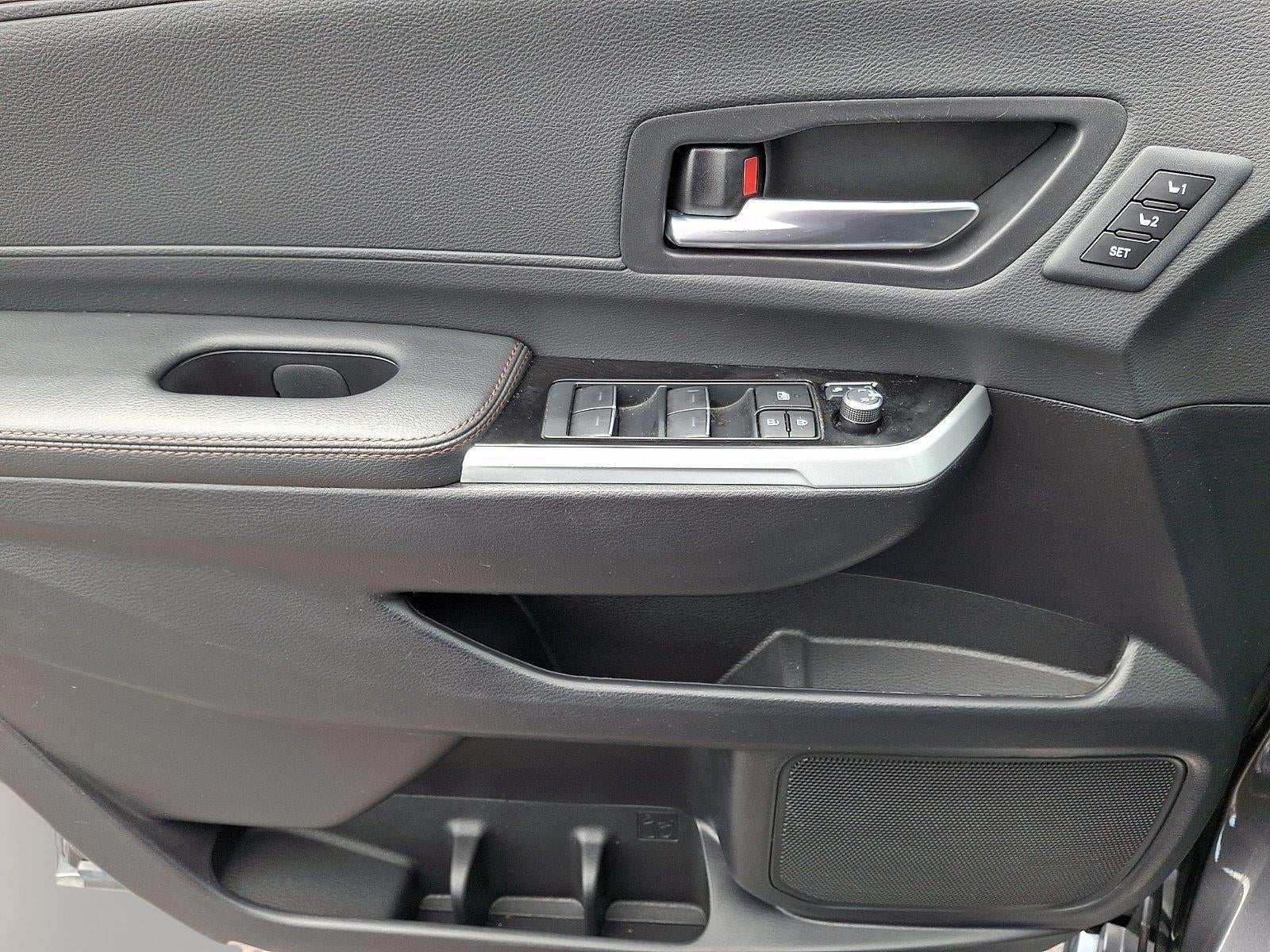 2025 Toyota Sienna Platinum 7-Passenger