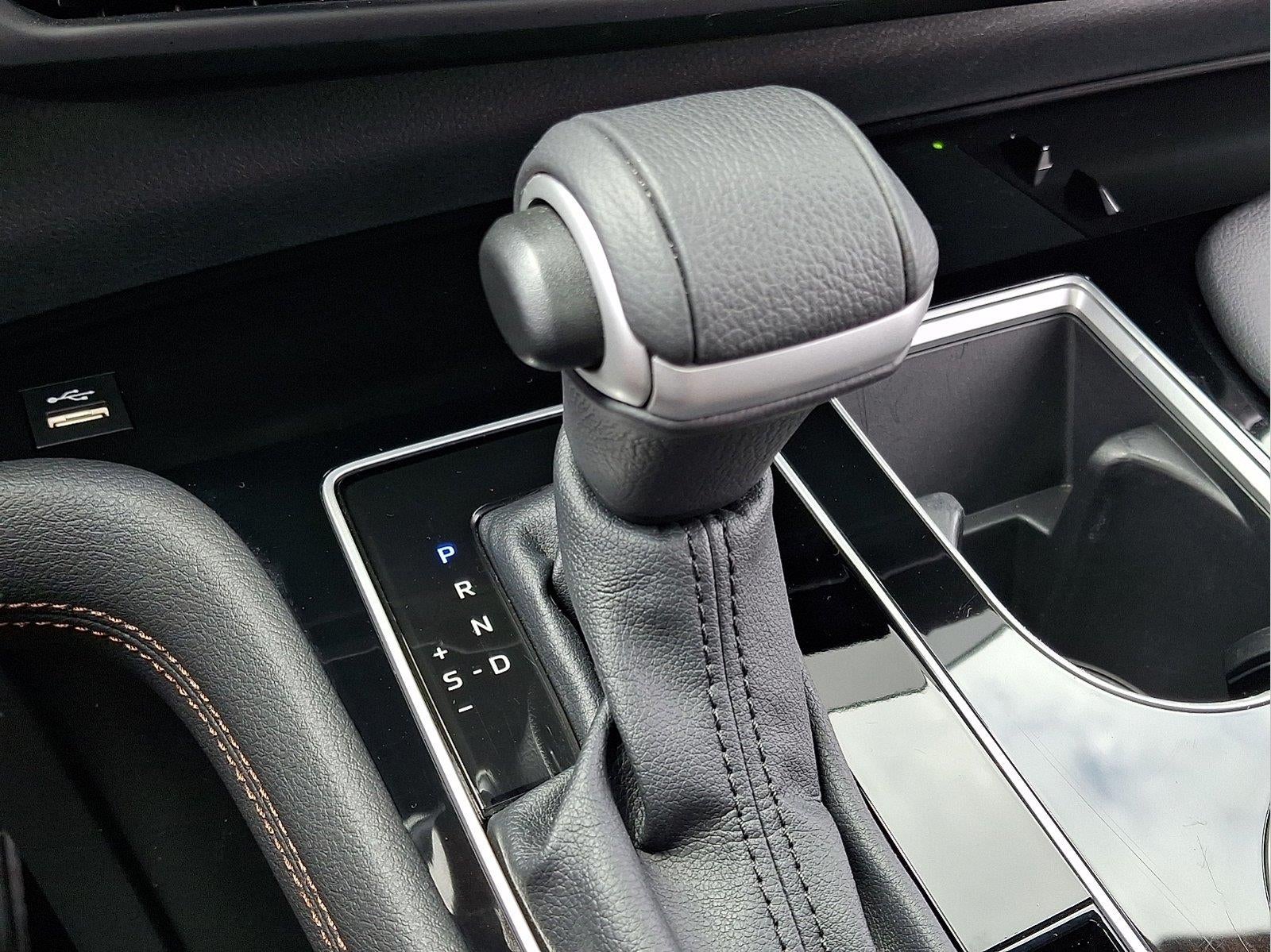 2025 Toyota Sienna Platinum 7-Passenger