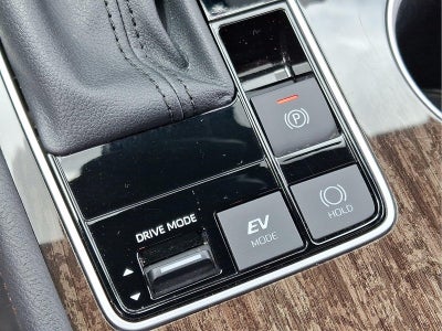 2025 Toyota Sienna Platinum 7-Passenger