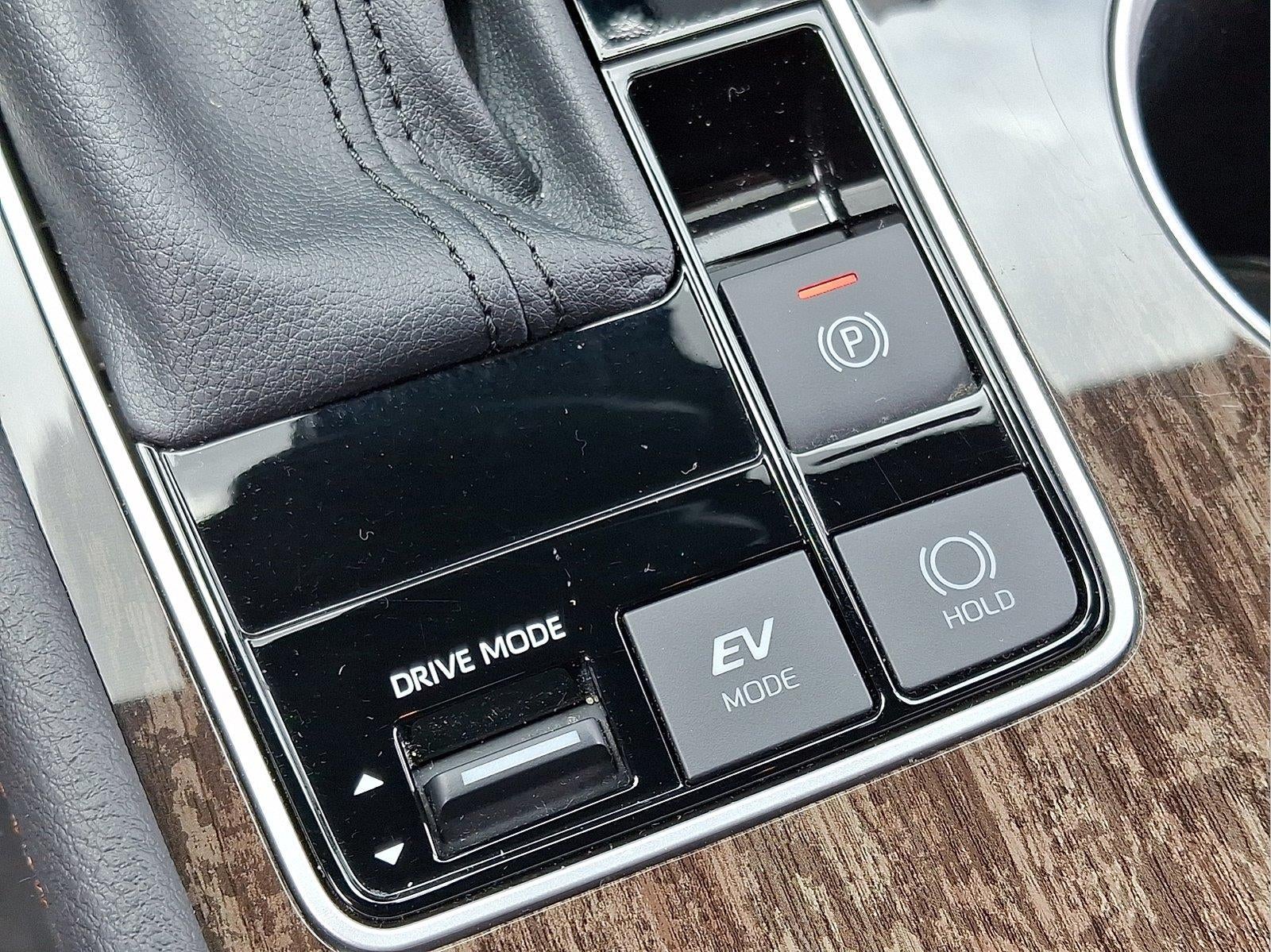 2025 Toyota Sienna Platinum 7-Passenger