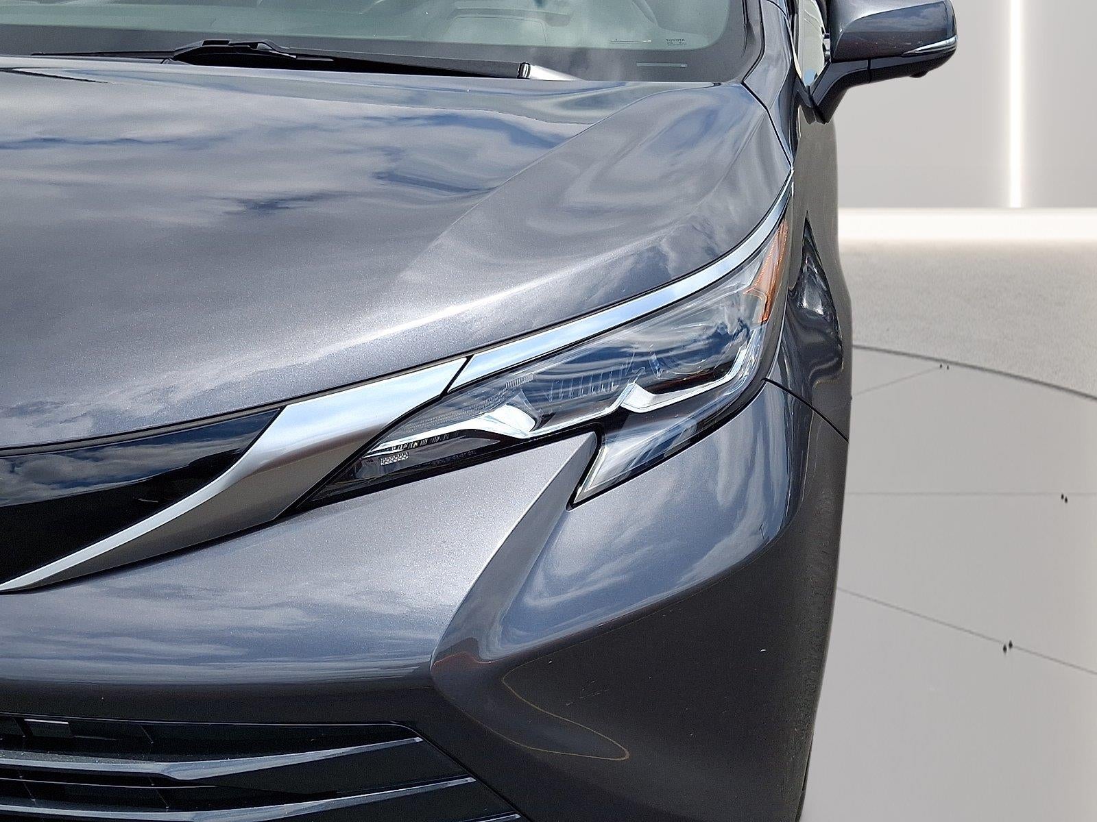 2025 Toyota Sienna Platinum 7-Passenger