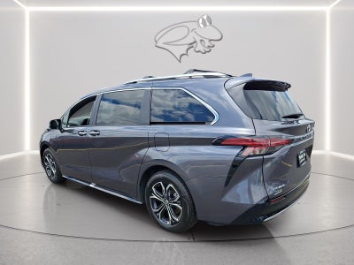 2025 Toyota Sienna Platinum 7-Passenger