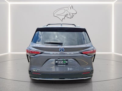 2025 Toyota Sienna Platinum 7-Passenger