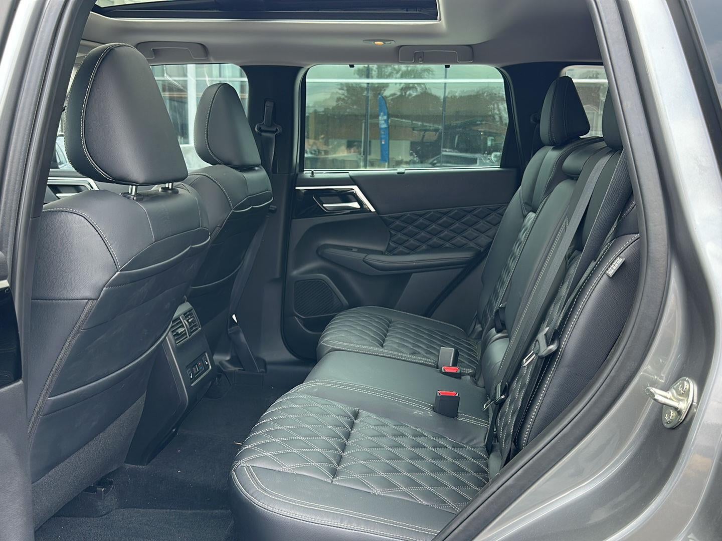 2023 Mitsubishi Outlander SEL