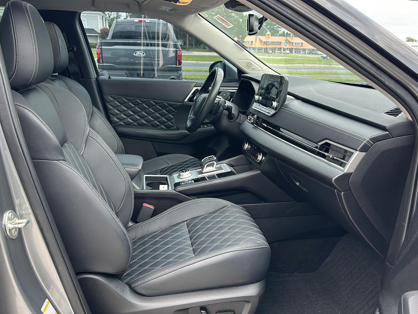 2023 Mitsubishi Outlander SEL