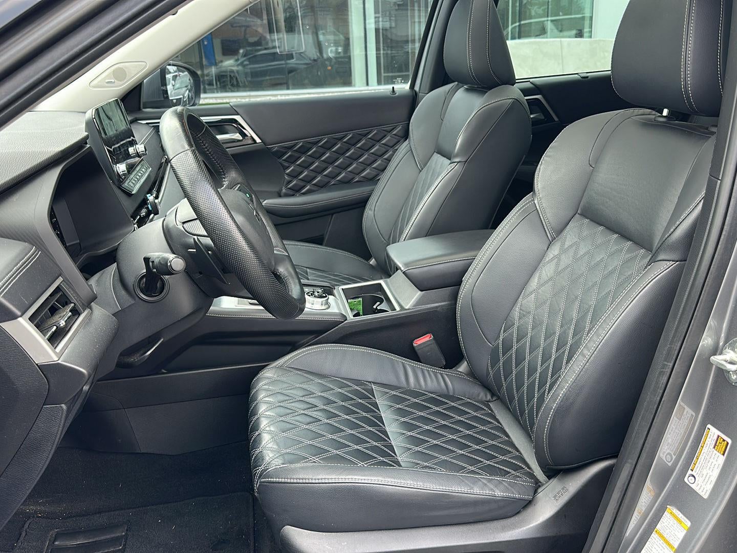 2023 Mitsubishi Outlander SEL