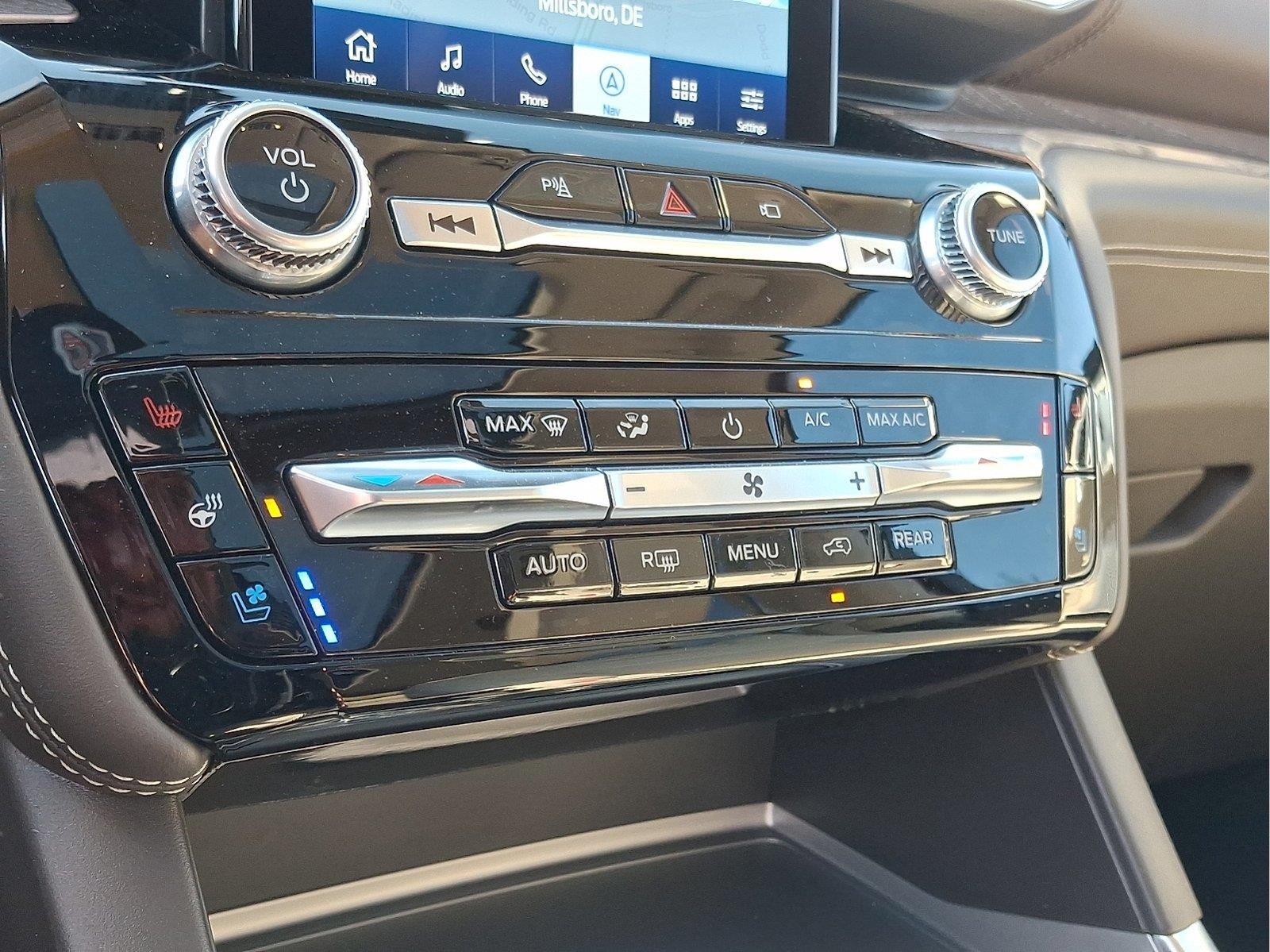 2022 Ford Explorer Platinum