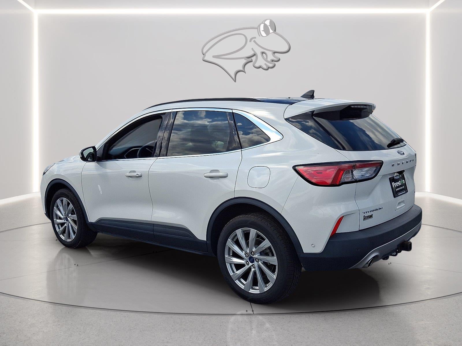 2022 Ford Escape Titanium