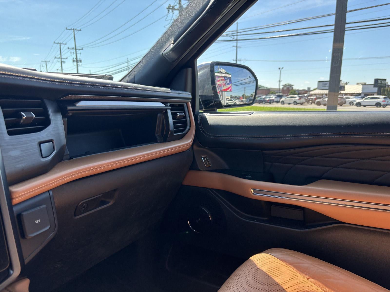 2022 Ford Expedition Max Platinum