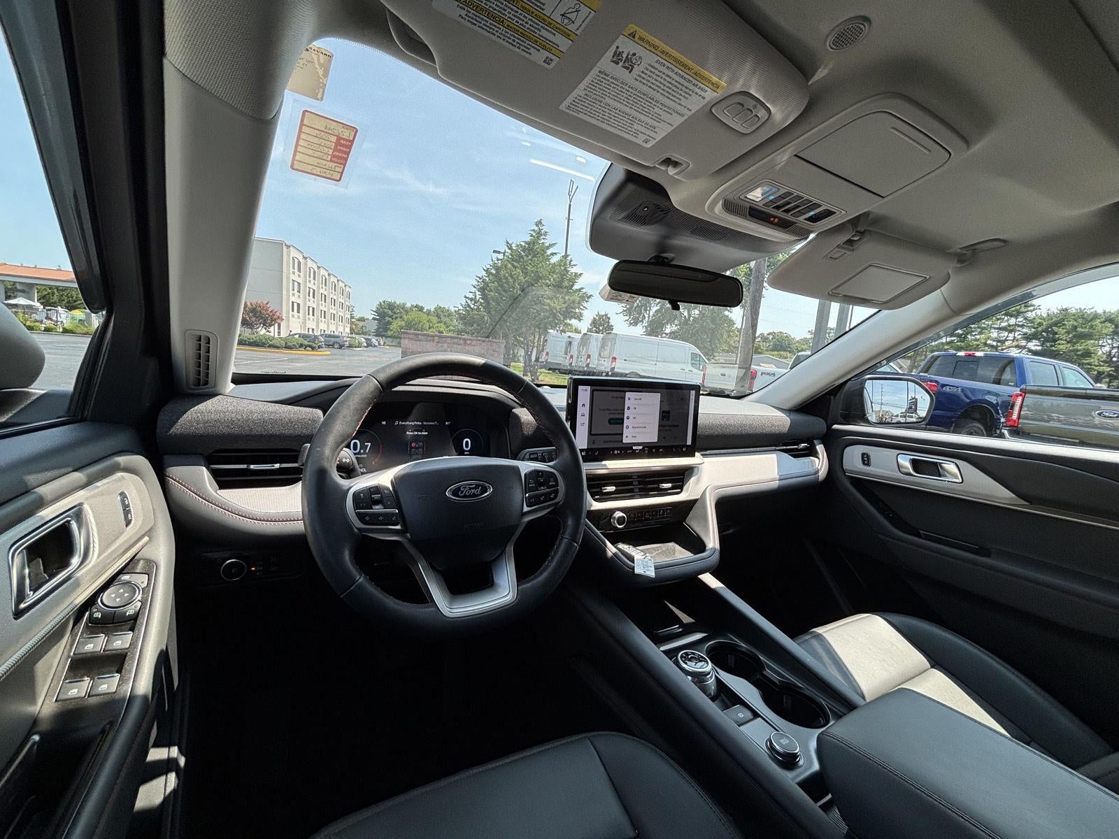 2025 Ford Explorer Active