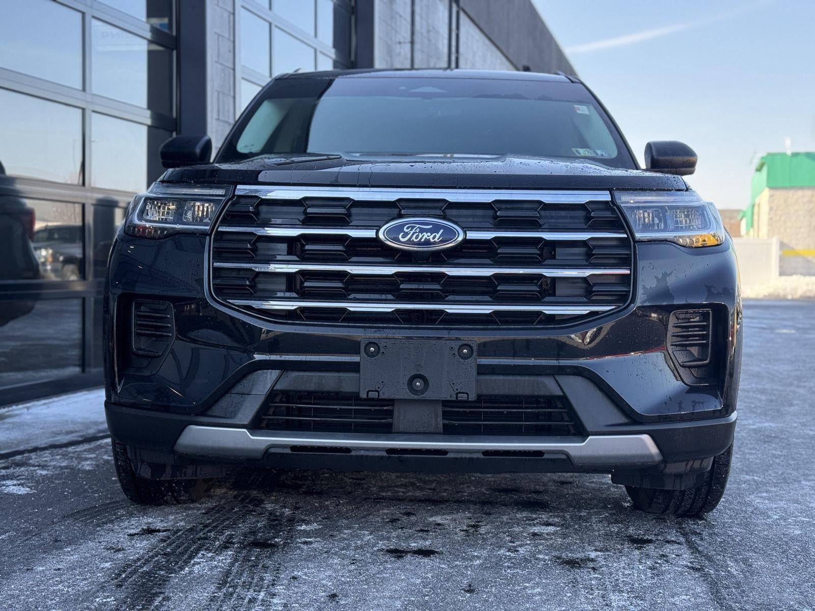 2025 Ford EXPLORER XLT