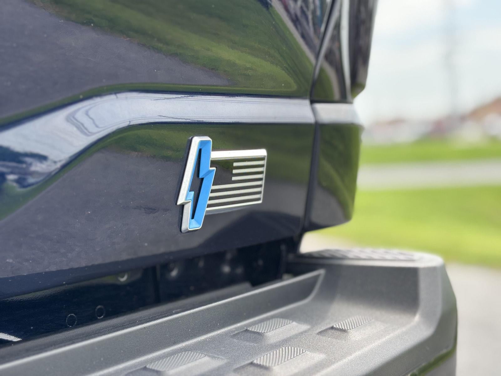 2025 Ford F-150 Lightning LARIAT