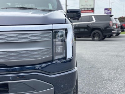 2025 Ford F-150 Lightning LARIAT
