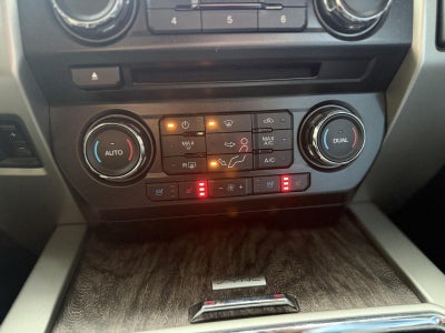 2017 Ford Super Duty F-250 SRW Lariat