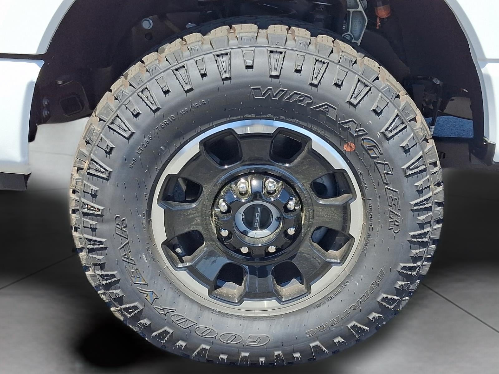 2025 Ford Super Duty F-250 Platinum