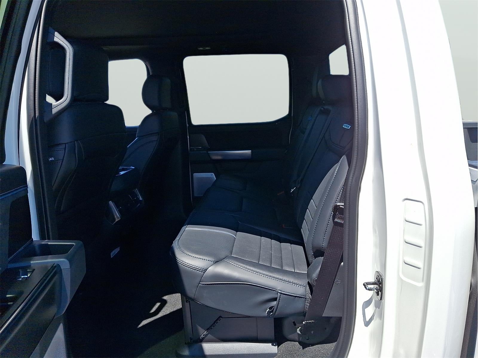 2026 Ford Super Duty F-350 Platinum