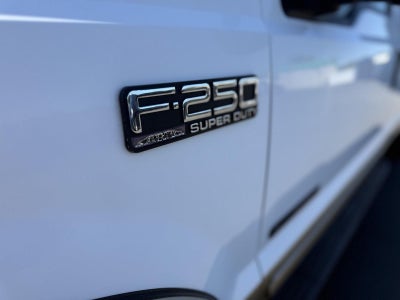2001 Ford F-250 Base
